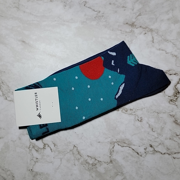 Other - NWT Unisex size 8 - 13 socks - Whistler Canada mountains